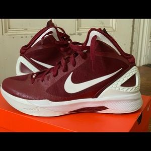 Nike Zoom Vomero basketball shoes